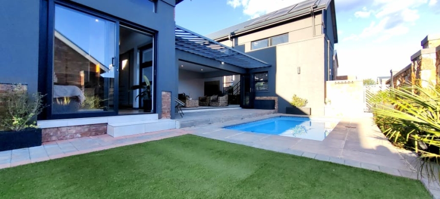 4 Bedroom Property for Sale in De Land Estate North West